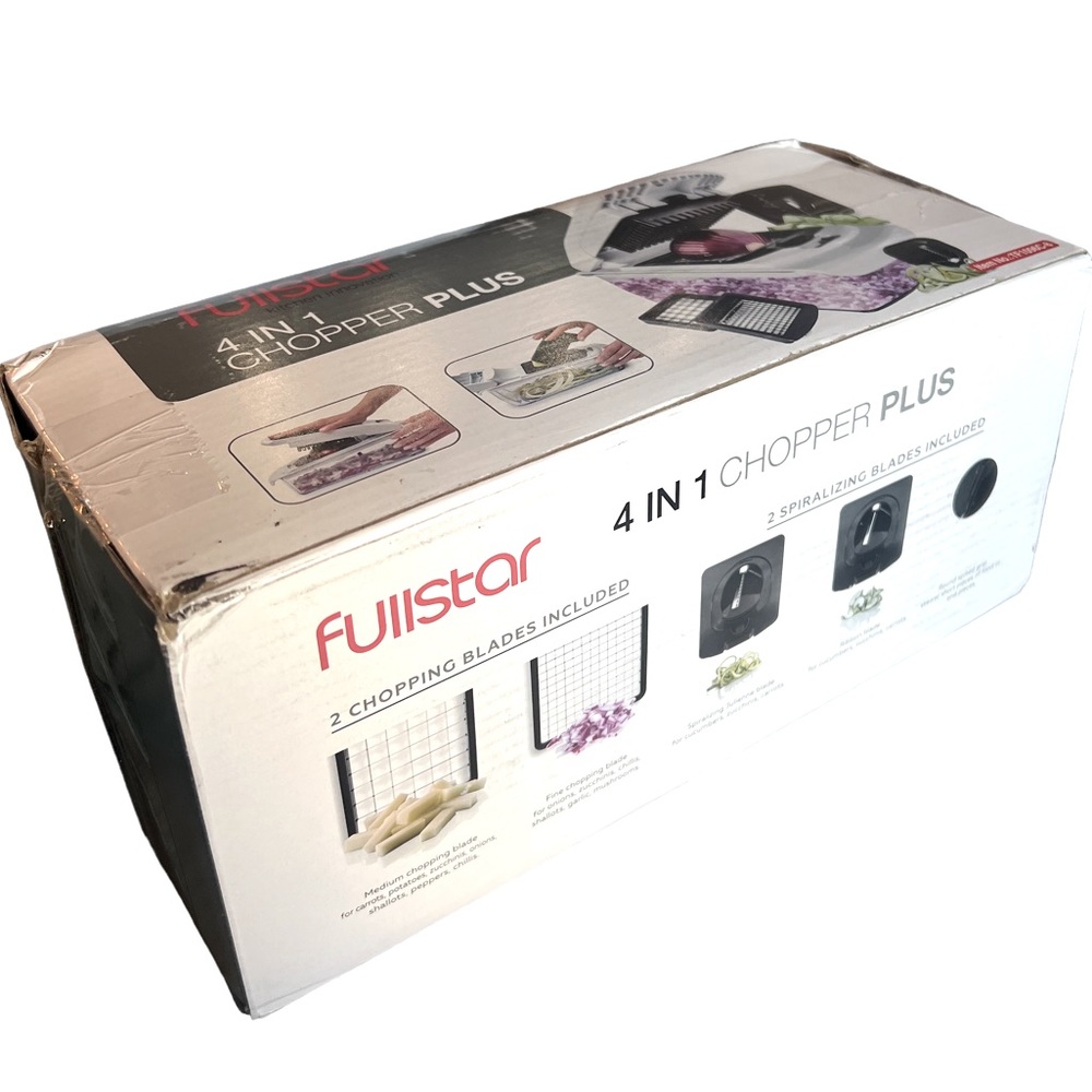 NWOT  Fullstar 4 in 1 Chopper Plus!!! Super nice!!